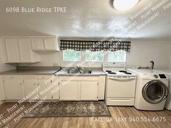 Foto del edificio - 6098 Blue Ridge Turnpike