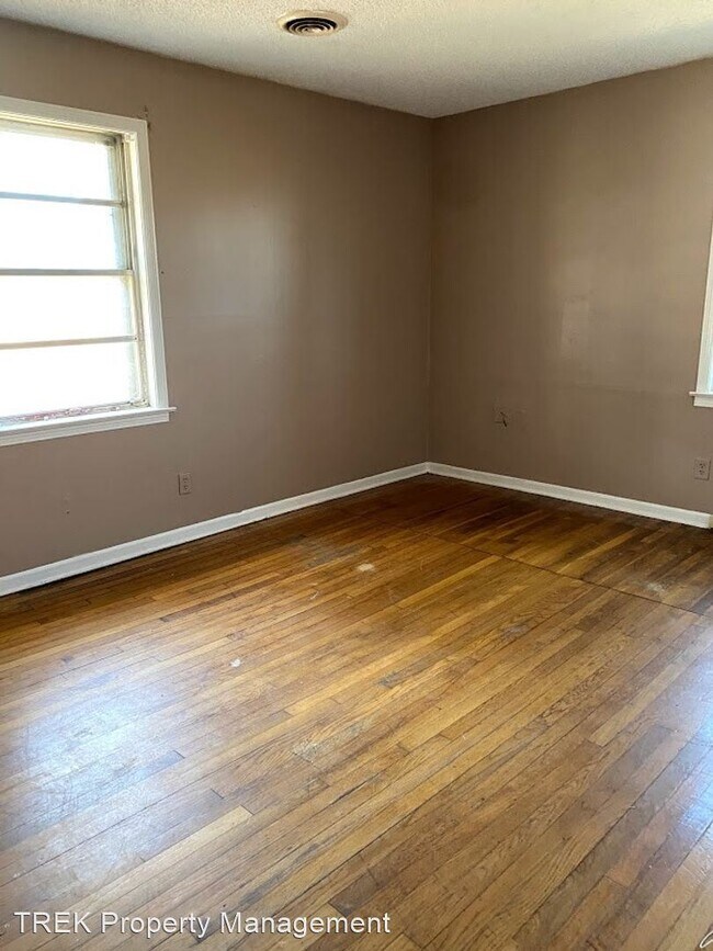 Building Photo - 3 br, 1 bath House - 3226 Dogwood Lane