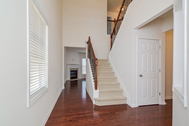 Foto del edificio - 5780 Weddington Dr