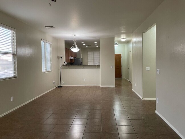 Foto del edificio - 7419 W Glass Ln