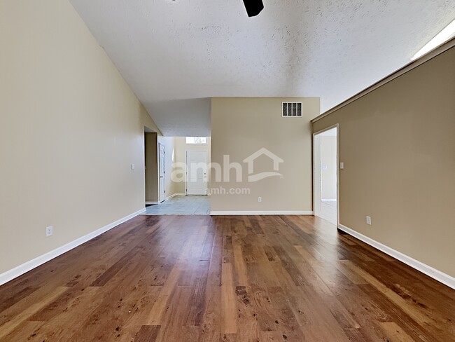 Building Photo - 2885 Camelot Woods Drive
