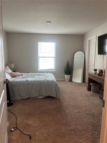 Foto del edificio - 1635 Wynford Cir