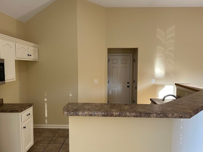 Building Photo - ****JUST REDUCED****2767 Cherry Tree Drive...