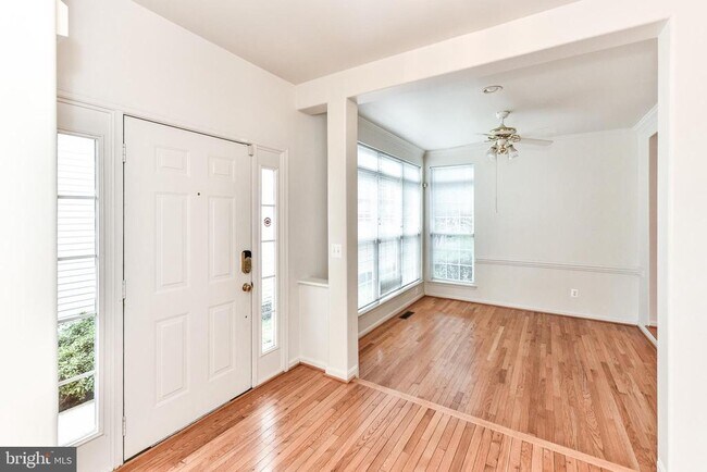 Foto del edificio - 9804 Bolton Village Ct