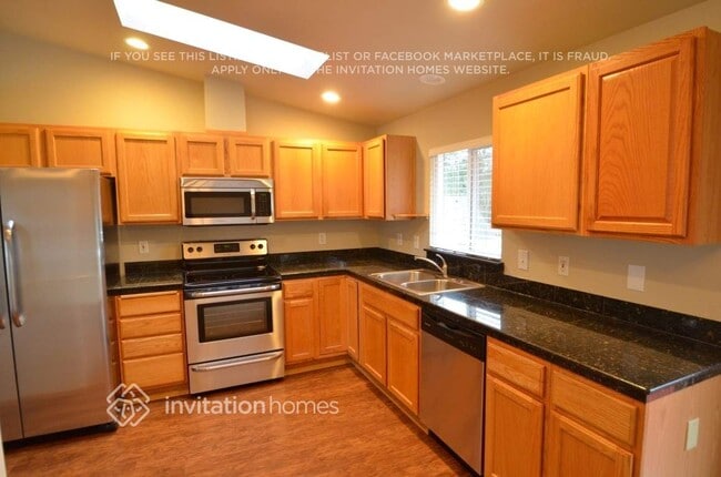 Building Photo - 4200 176th Pl NE