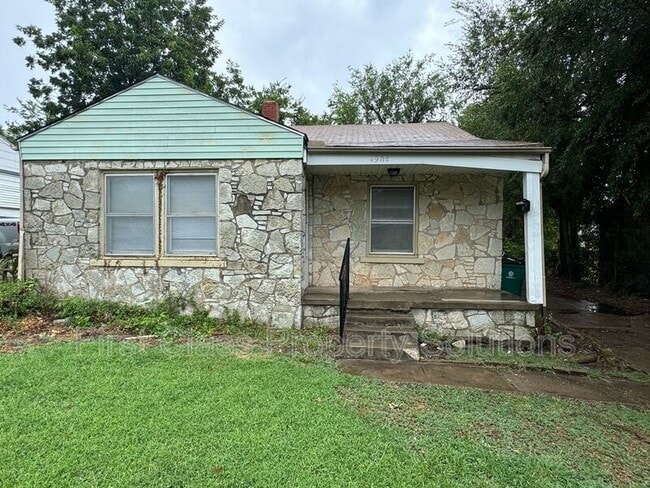 Photo - 1904 NE 25th St House