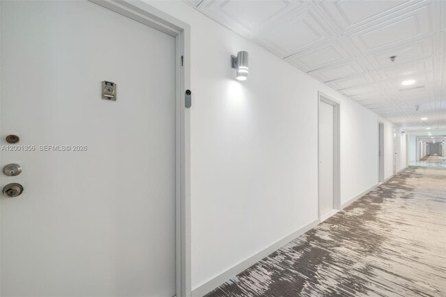 Foto del edificio - 9511 Collins Ave