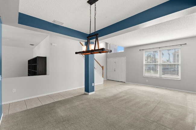 Building Photo - "Spacious 4-Bedroom Gem with 2.5 Baths in ...