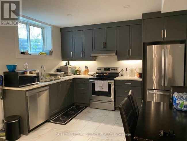 Building Photo - 2783 Oriole Dr