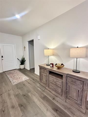 Foto del edificio - 6409 Bon Fire Dr