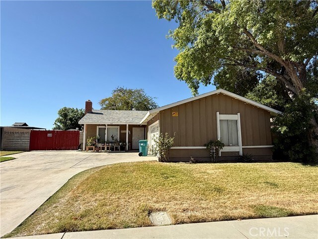 Building Photo - 724 E Ave J 4