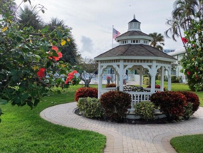 Foto del edificio - 5510 N Ocean Blvd
