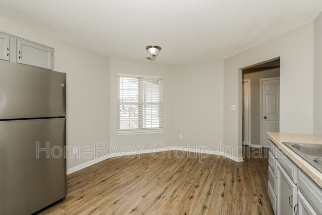 Building Photo - 7540 Scatter Woods Ln