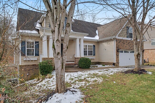 Foto del edificio - 1857 Woodland Pointe Dr