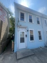 Building Photo - 21 S Spring Garden St