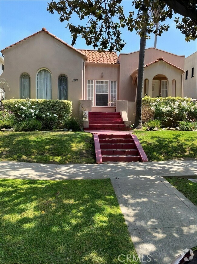 Building Photo - 1210 S Citrus Ave