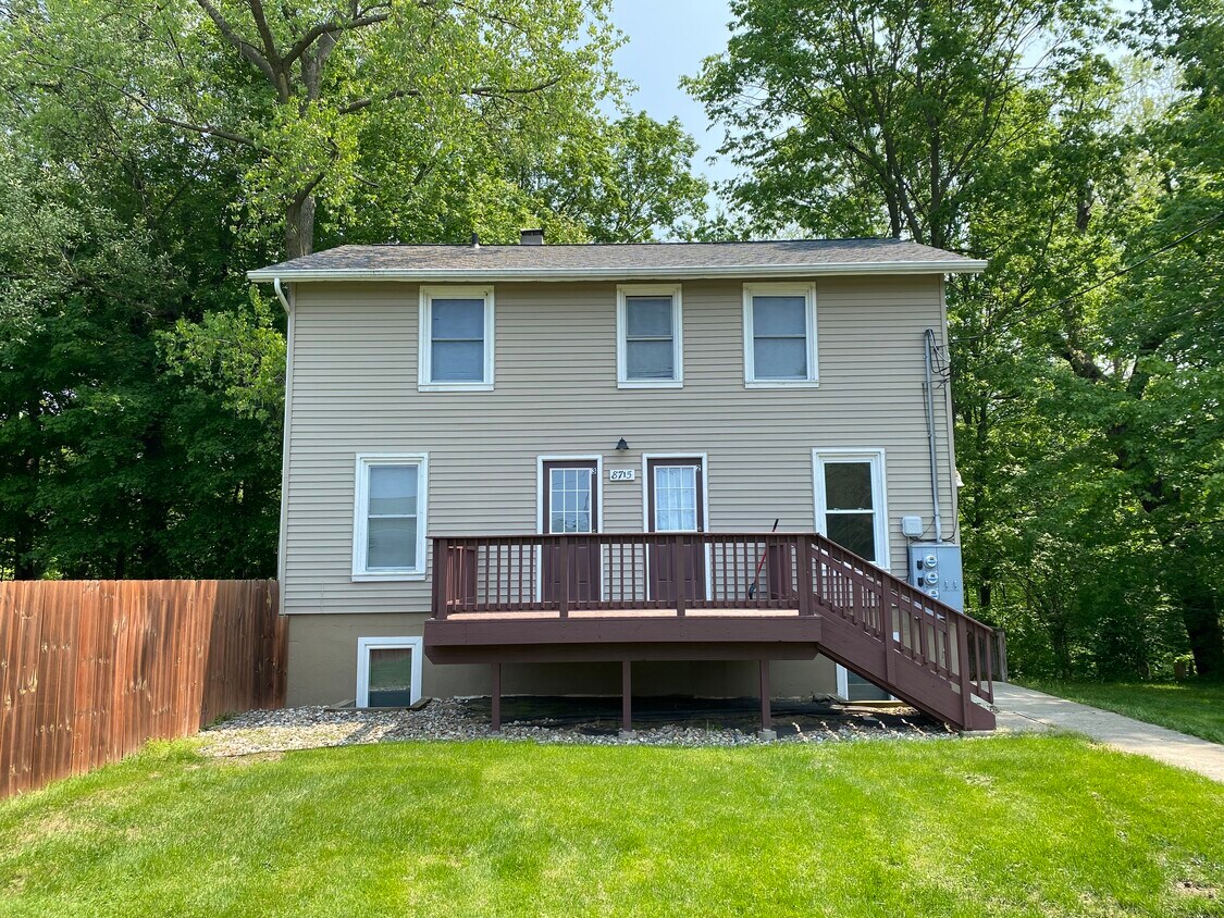 8715 Valley View Dr., Berrien Springs, MI 49103 Townhouse for Rent in