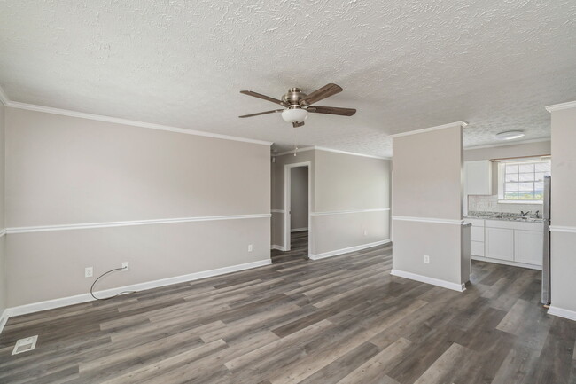Foto del edificio - 2832 Vicksburg Ln