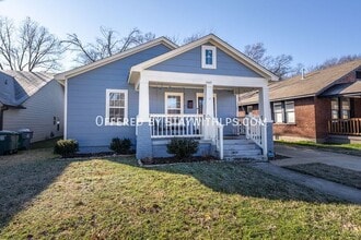 Building Photo - 1449 Lyndale Ave