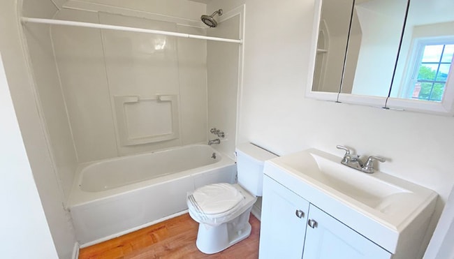 Photo - 6401 Fifth Ave Apartment