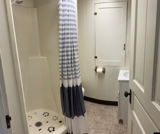 Bathroom - 449 Philadelphia St