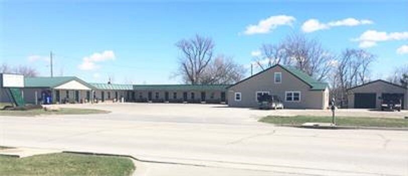 Primary Photo - 302 N K Ave