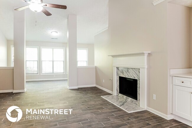 Foto del edificio - 1868 Moore Creek Ln