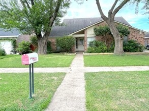 Building Photo - 119 Asheboro Dr