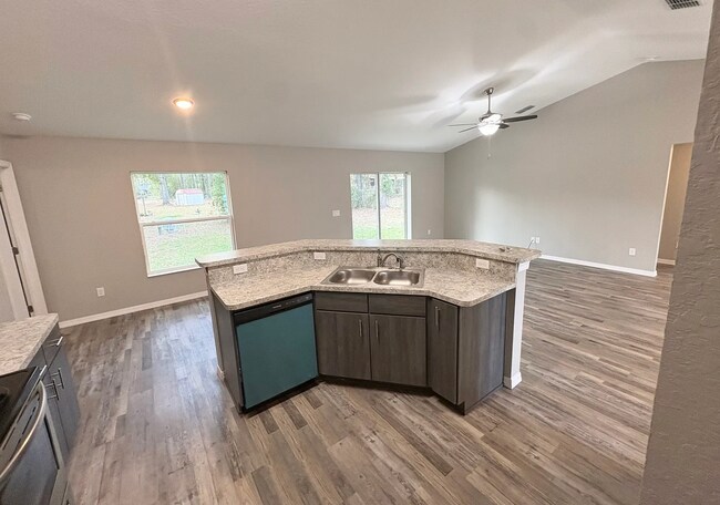 Foto del edificio - 5384 NW 60th Terrace