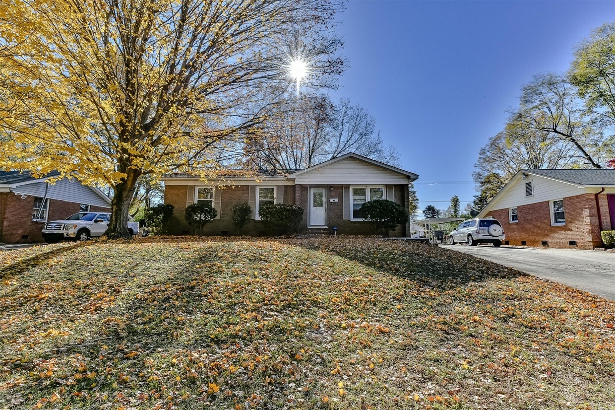 5316 Hughes Dr, Charlotte, NC 28213 House for Rent in Charlotte, NC