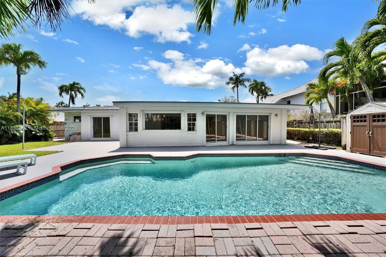 Foto principal - 255 Ridgewood Rd