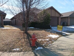 Building Photo - 2432 NW 197th St