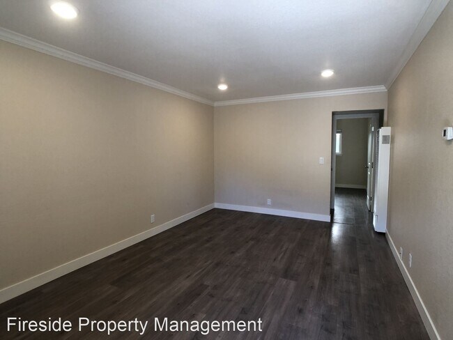 Building Photo - 3739 Underwood Dr