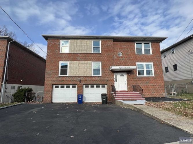 1519 11th St Unit 1, Fort Lee, NJ 07024 Room for Rent in Fort Lee, NJ