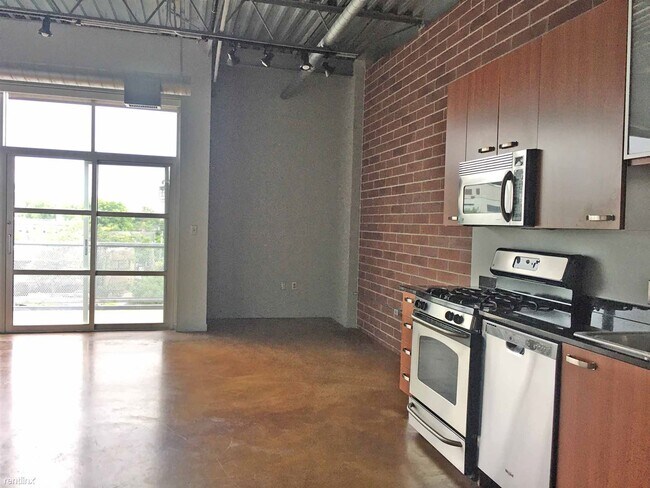 Building Photo - 2 br, 2 bath Condo - 322 E Liberty St Apt 19
