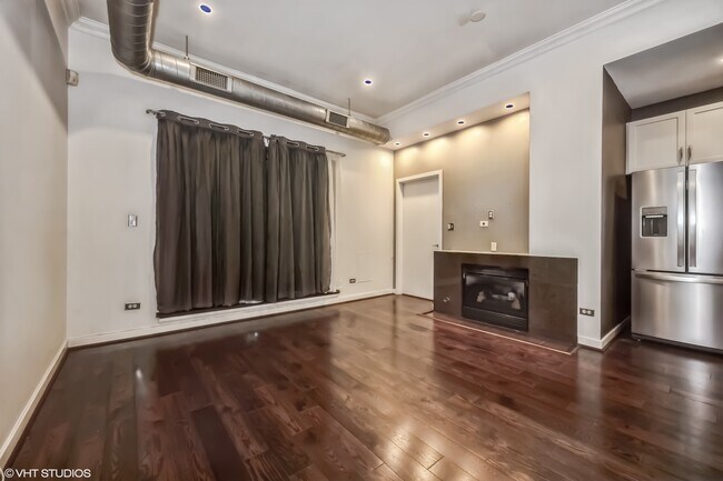 Building Photo - 4537 S Drexel Blvd