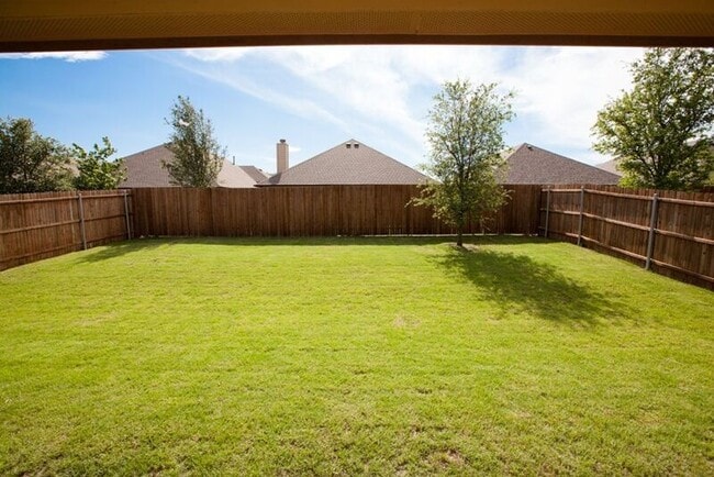 Foto del edificio - 517 Kelvington Dr