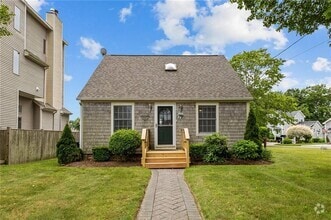 Building Photo - 76 Charlotte Dr