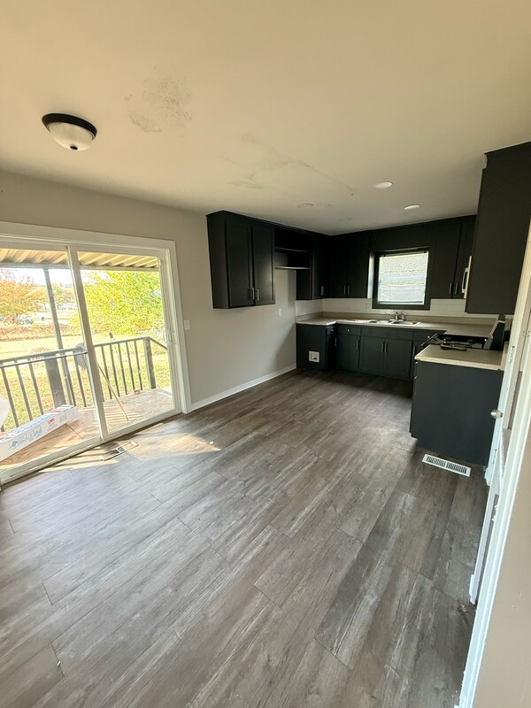 Foto del edificio - 744 N Moccasin St