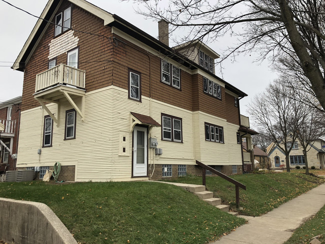 Building Photo - 70th Street Lower