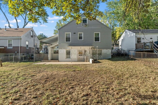 Building Photo - 48 Young Dr