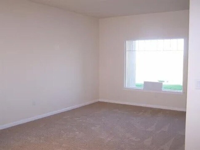 Foto del edificio - 2092 Moss Glen Loop
