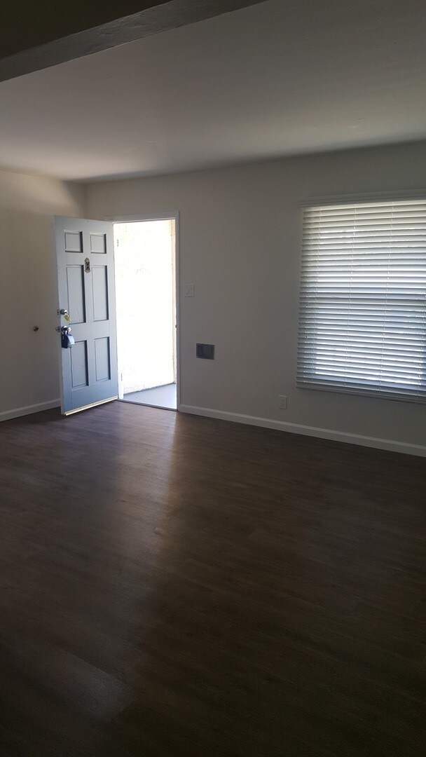 Building Photo - 4247 Cartagena Dr