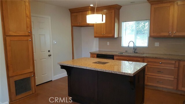 Building Photo - 9823 Cortada St
