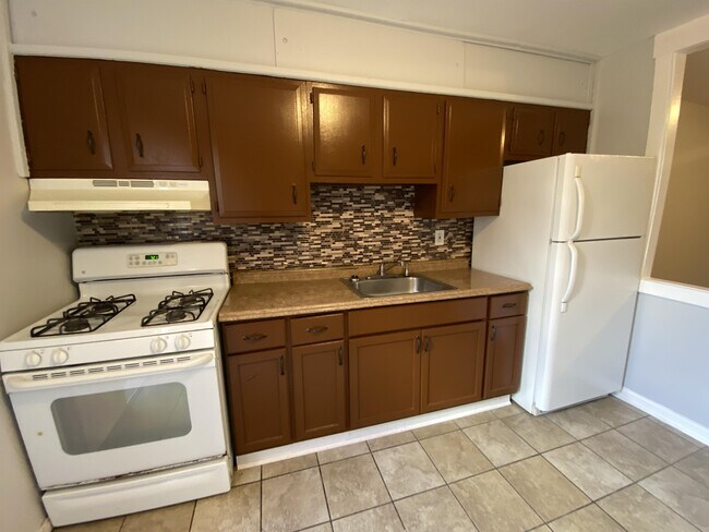 Building Photo - 4406 Camden Ave