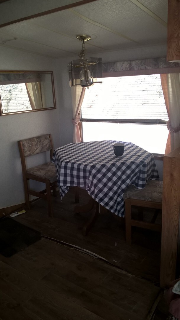 Foto del edificio - ROCKPORT, IL - Cottage Approx. 2 Acres In ...