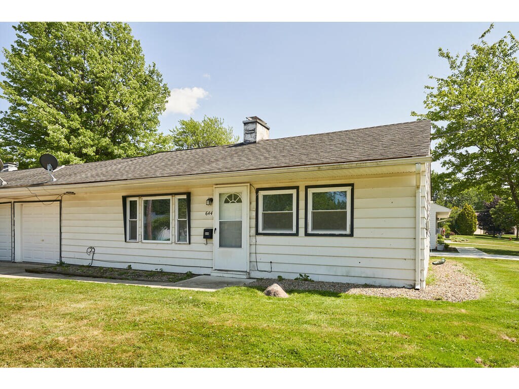 644 Cedar St, Medina, OH 44256 House Rental in Medina, OH