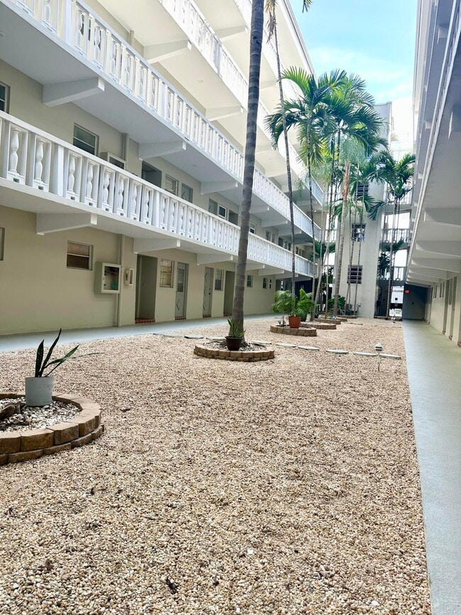 Foto del edificio - 330 SE 2nd St
