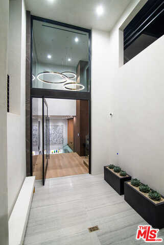 Building Photo - 1840 Mango Way