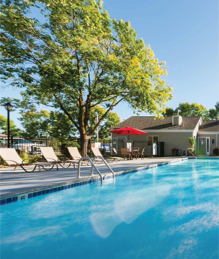 SouthFork Townhomes Apartments Lakeville, MN